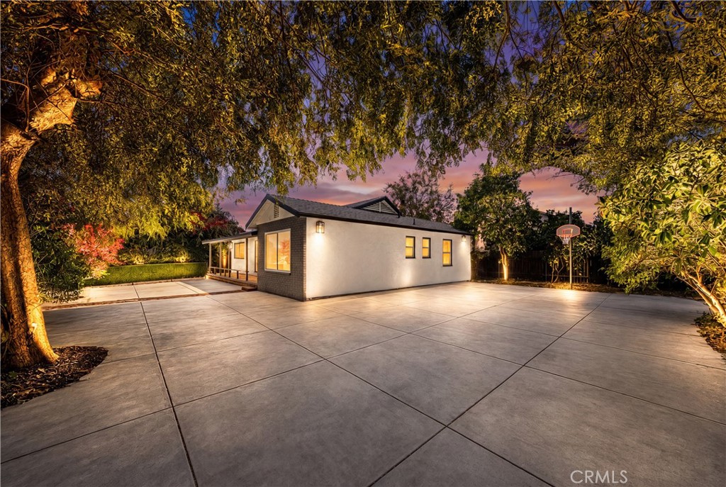 6759 N Golden West Property Photo 3