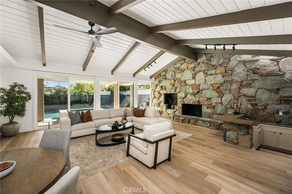 369 S Poinsettia Property Photo 29