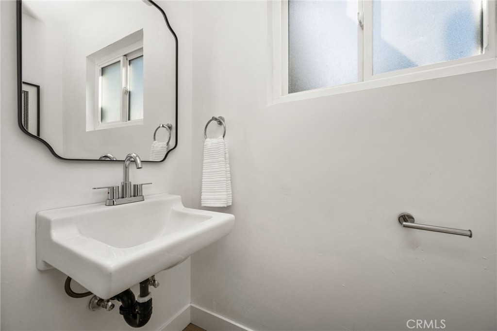 369 S Poinsettia Property Photo 35