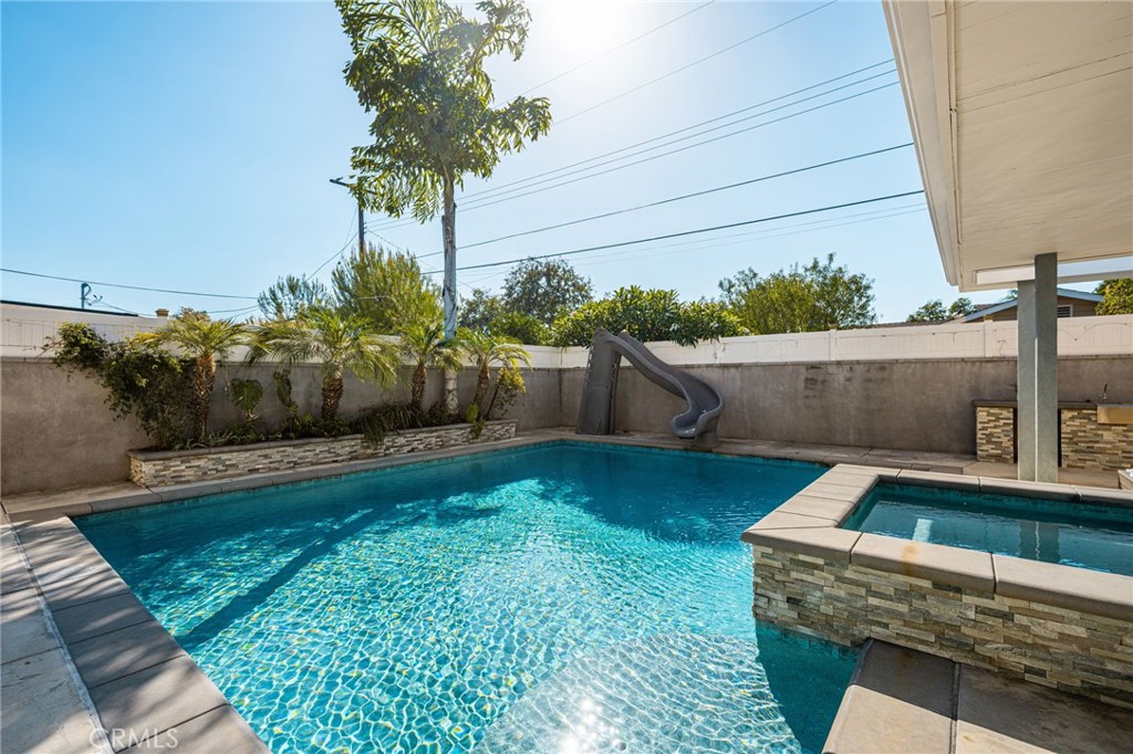 369 S Poinsettia Property Photo 37
