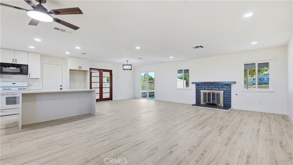18215 Carob Property Photo 8