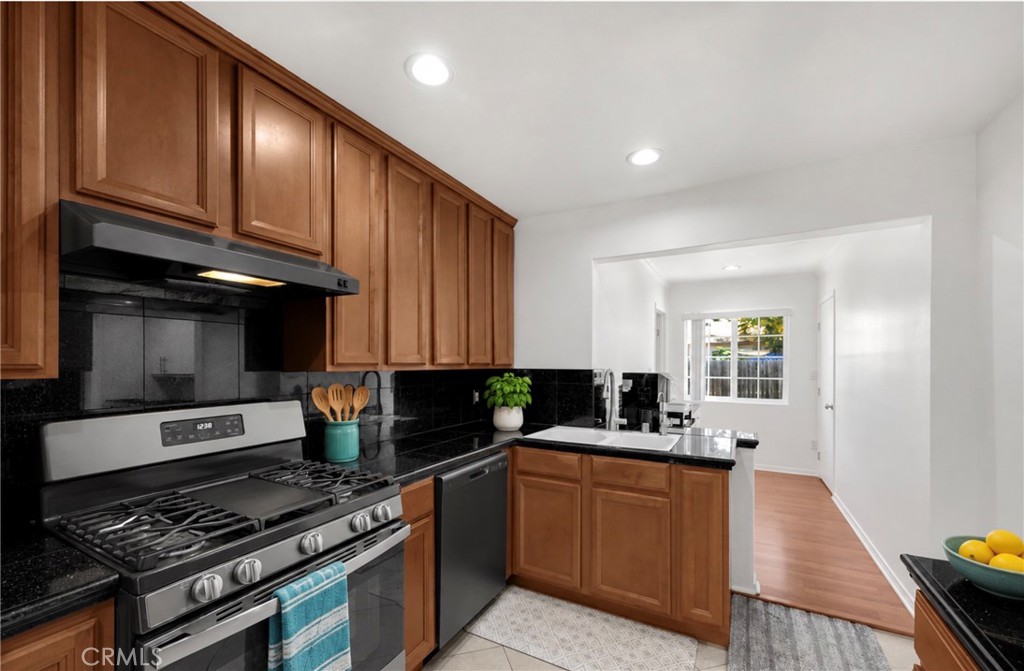 12230 Dunrobin Property Photo 14