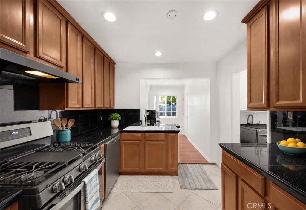 12230 Dunrobin Property Photo 17