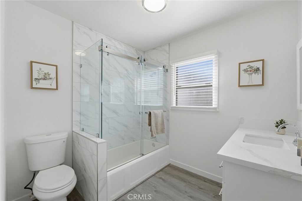 9556 Mayne Property Photo 11