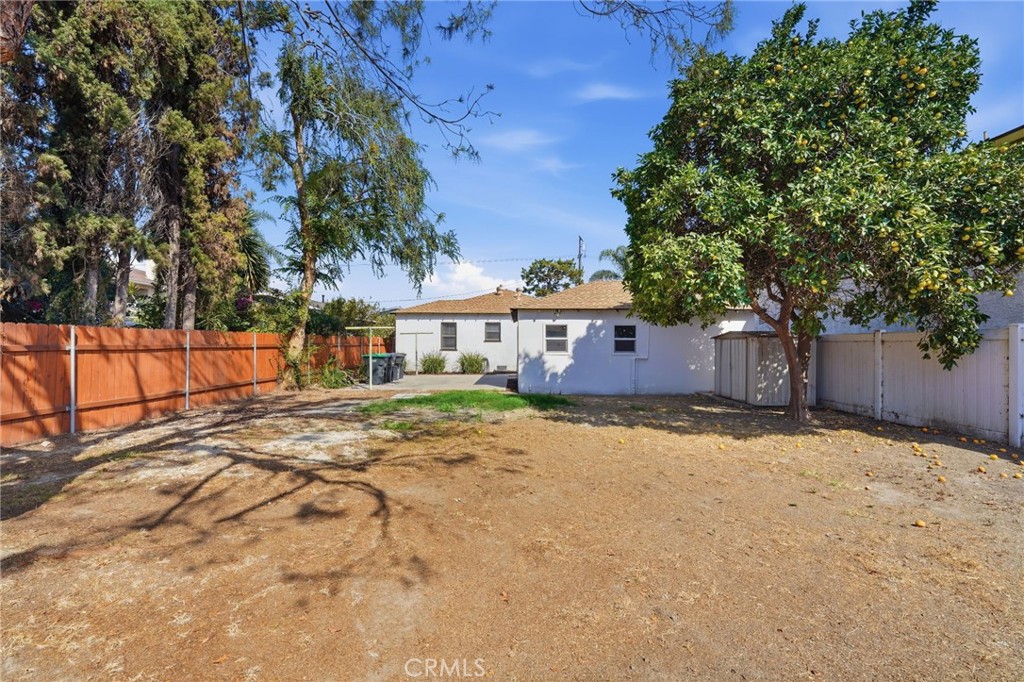 9556 Mayne Property Photo 19