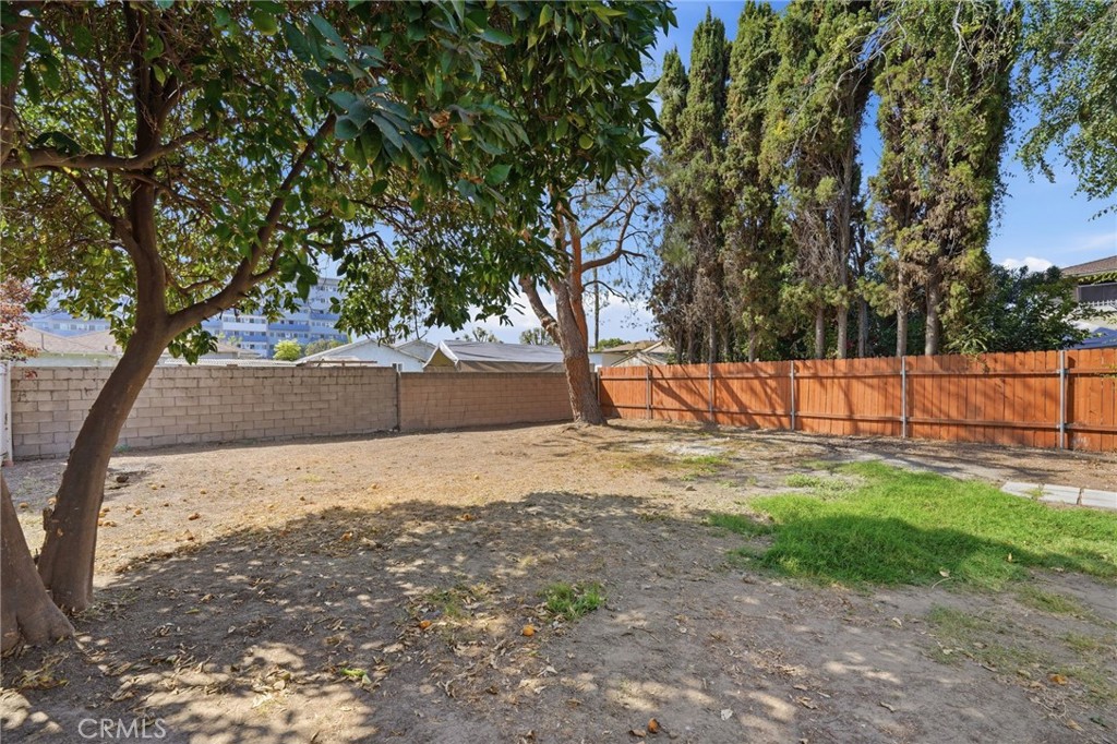 9556 Mayne Property Photo 20