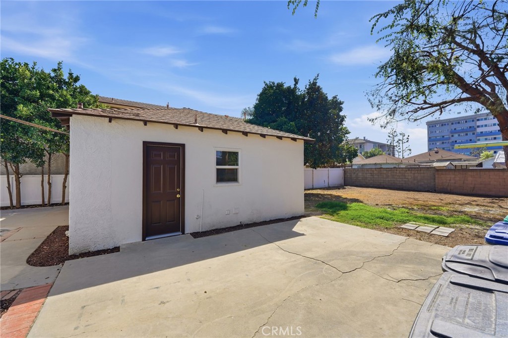 9556 Mayne Property Photo 22