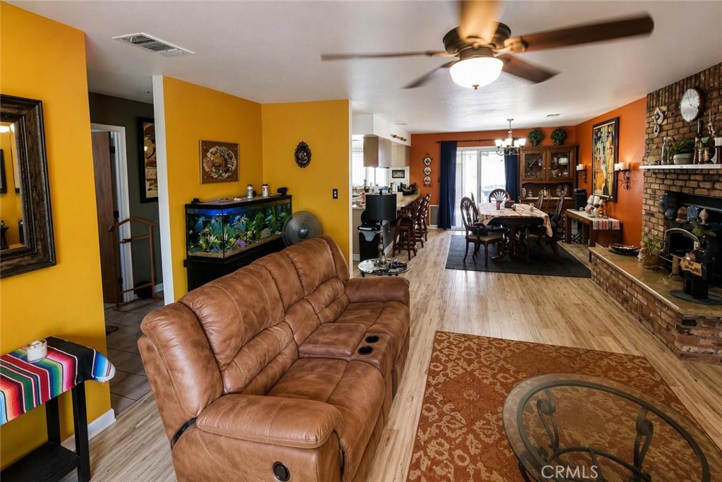 3811 Wagon Wheel Drive Property Photo 8