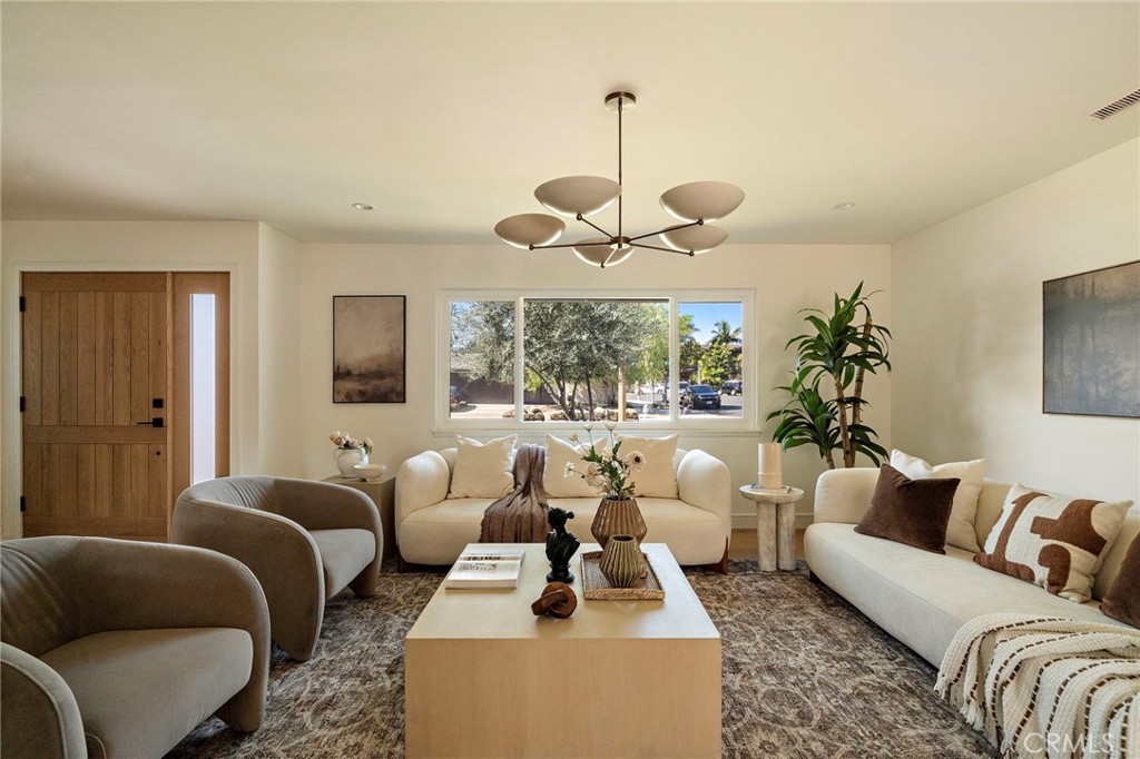 13402 Winthrope Property Photo 11