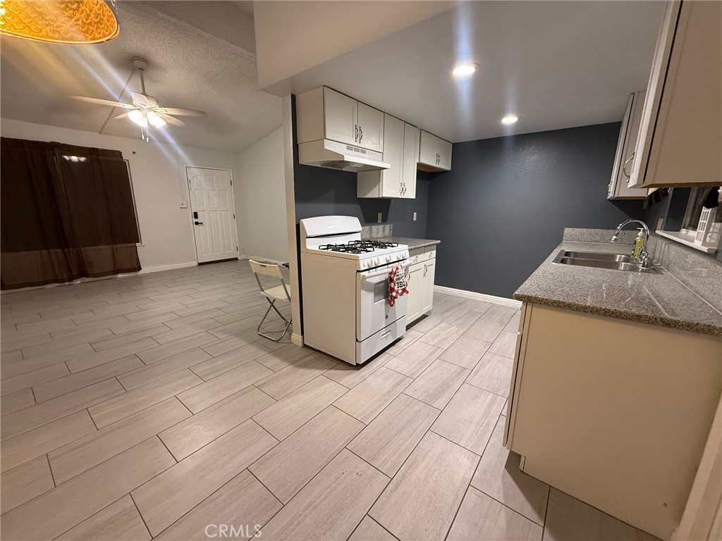 10933 Rome Beauty Property Photo 1