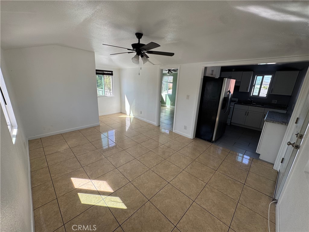 3241 Easy Property Photo 6