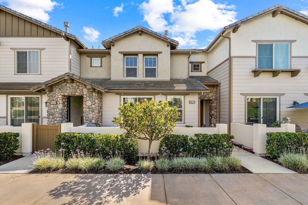 18041 Magee Property Photo 1