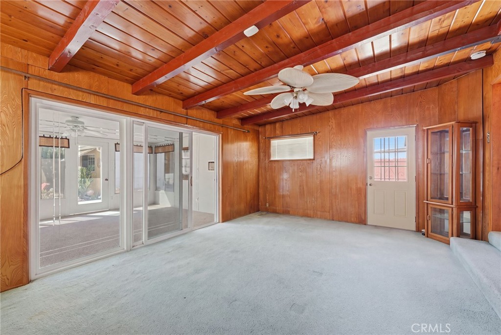 9606 Maplewood Property Photo 12