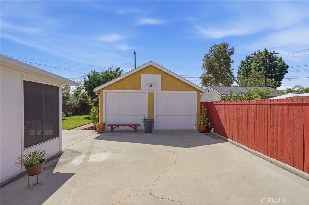 9606 Maplewood Property Photo 31
