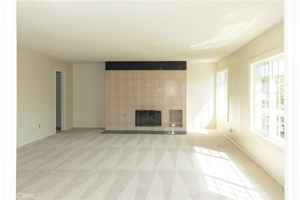 18710 Christina Property Photo 12