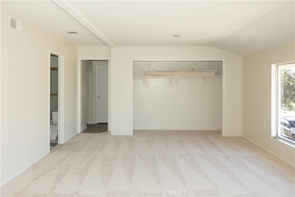 18710 Christina Property Photo 14