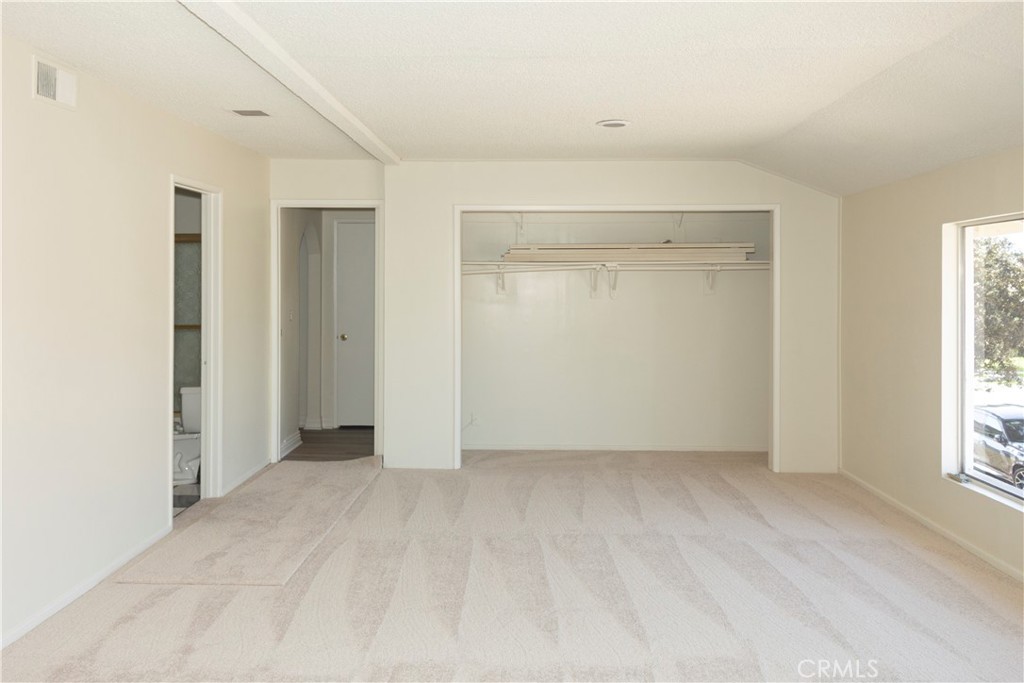 18710 Christina Property Photo 14