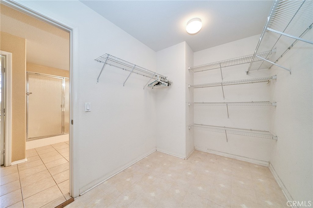 1043 Hawthorne Property Photo 31