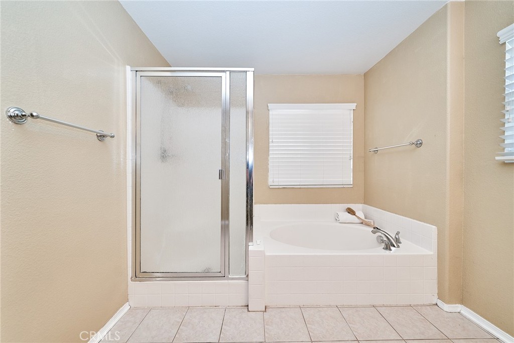 1043 Hawthorne Property Photo 34