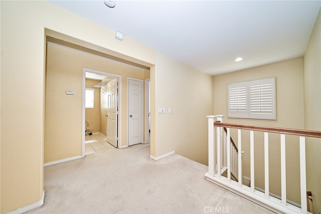 1043 Hawthorne Property Photo 35