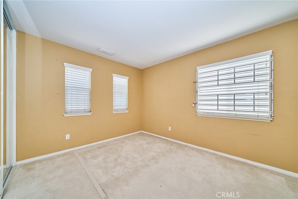 1043 Hawthorne Property Photo 36