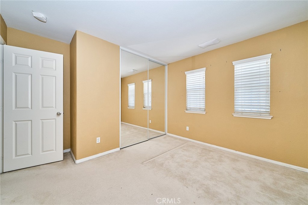 1043 Hawthorne Property Photo 37