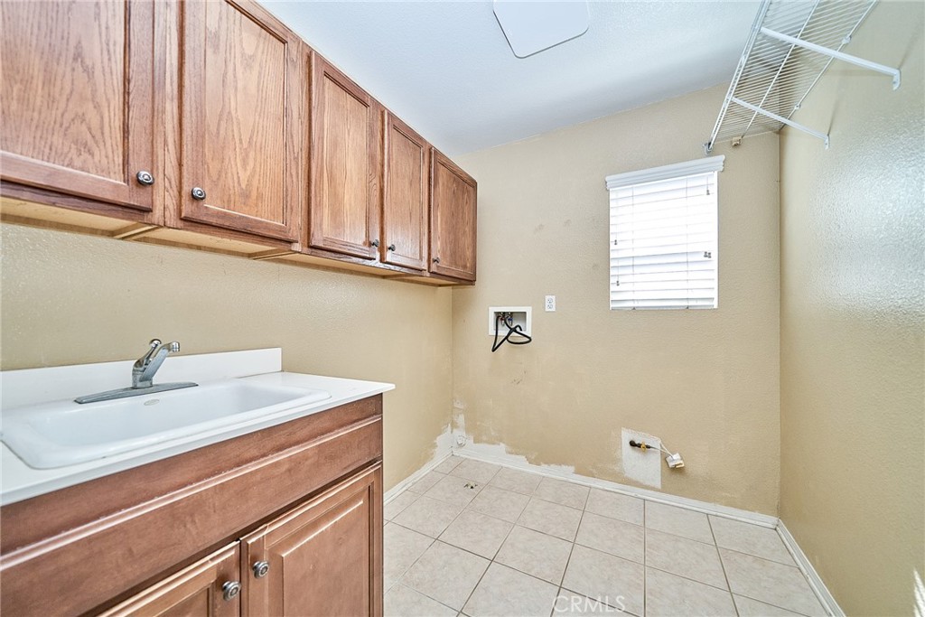 1043 Hawthorne Property Photo 43