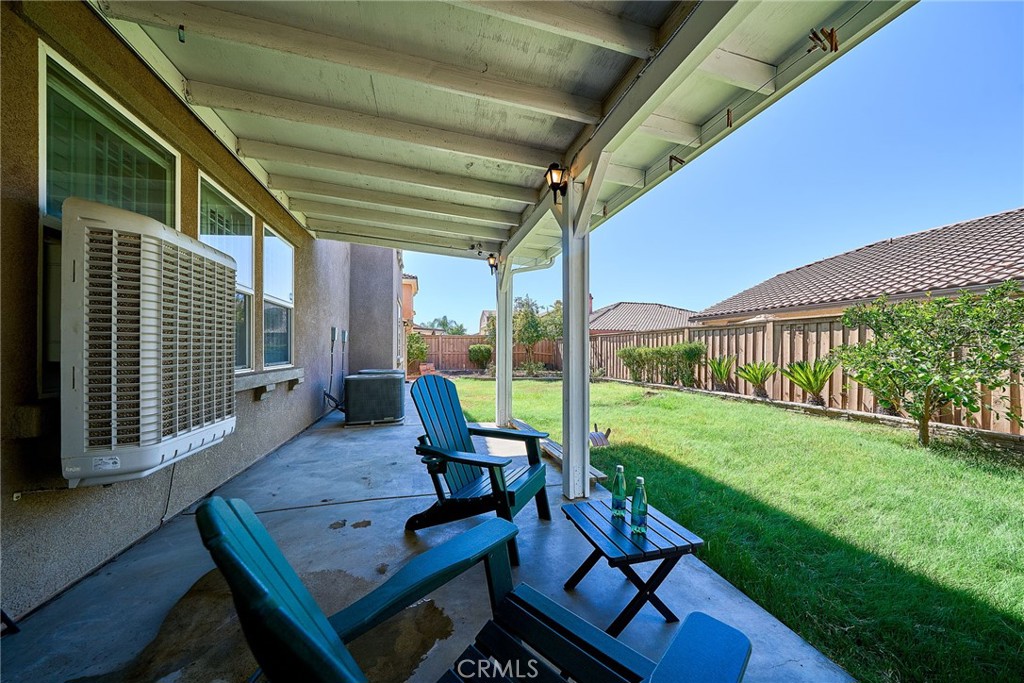 1043 Hawthorne Property Photo 45