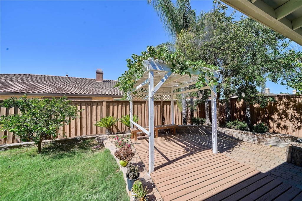 1043 Hawthorne Property Photo 47