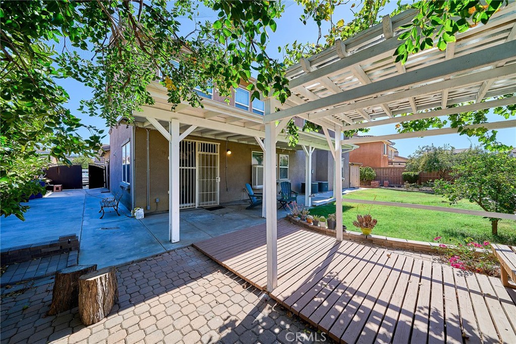 1043 Hawthorne Property Photo 48