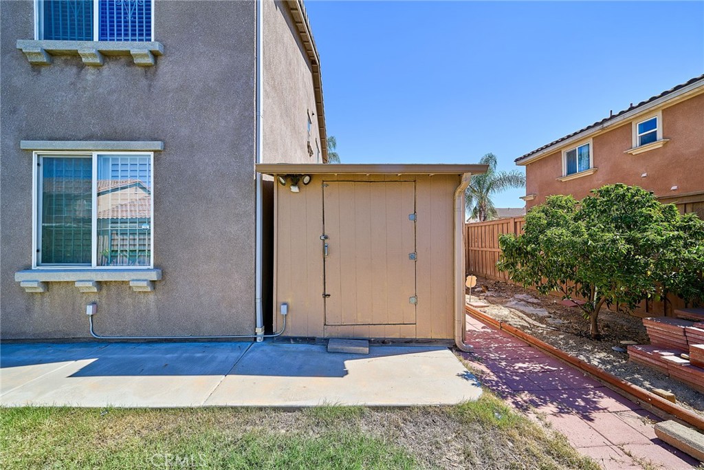 1043 Hawthorne Property Photo 50