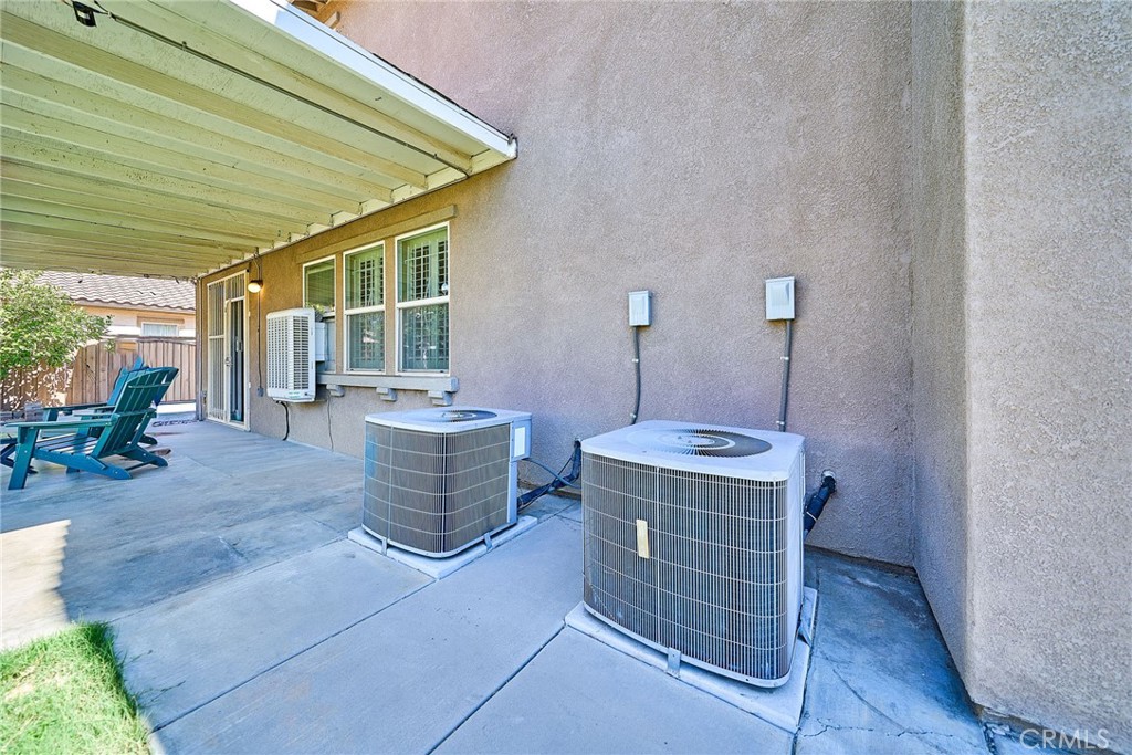 1043 Hawthorne Property Photo 51