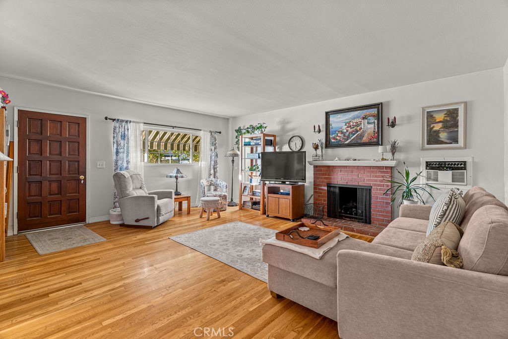 5618 Adele Property Photo 4