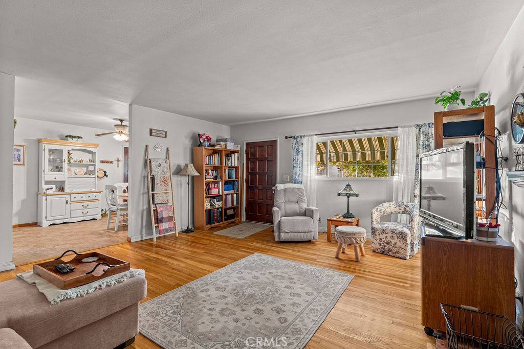 5618 Adele Property Photo 5