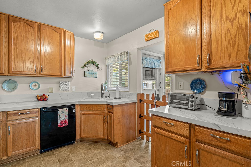 5618 Adele Property Photo 10