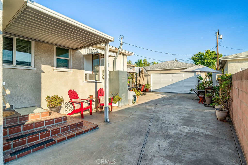 5618 Adele Property Photo 31