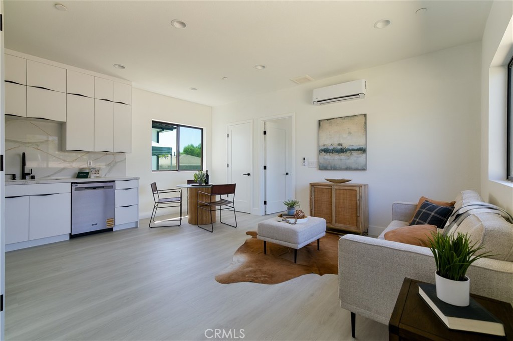 11841 Magnolia Street Property Photo 52