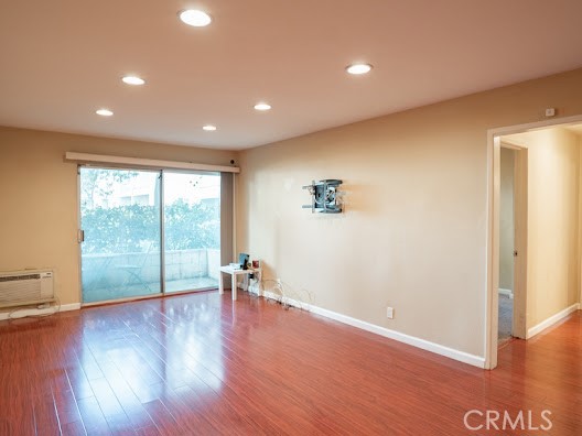 3565 Linden 150 Property Photo 5