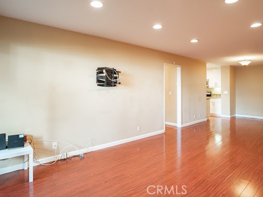 3565 Linden 150 Property Photo 6