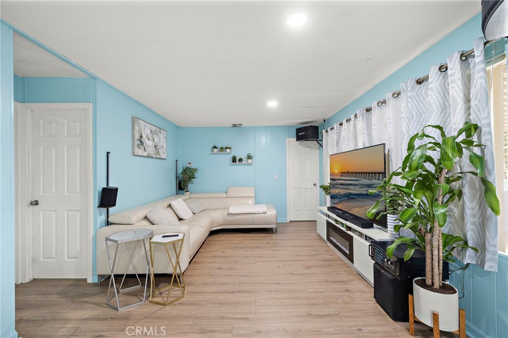 5772 Garden Grove 417 Property Photo 4