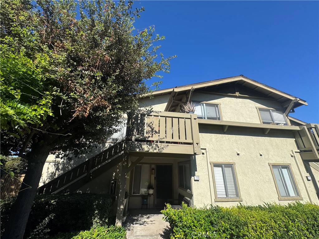 17 Smokestone Property Photo 2