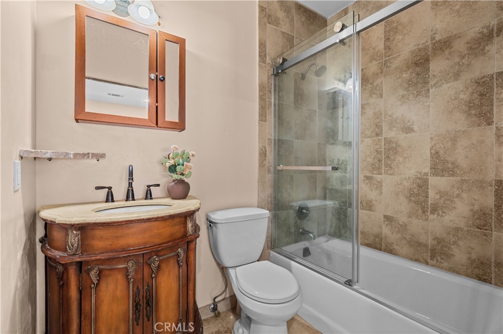 2037 Hill Drive Property Photo 54