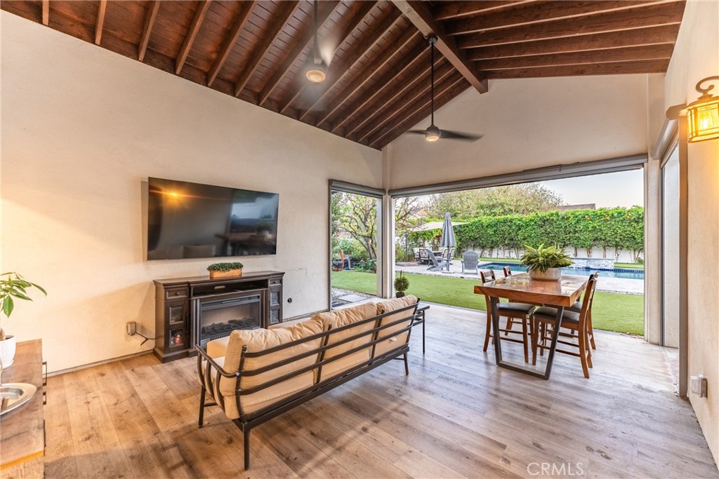 17052 El Cajon Avenue Property Photo 11