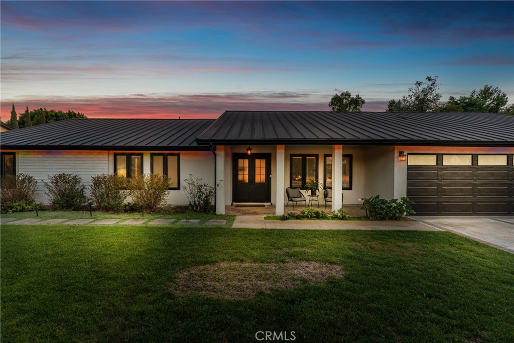 17052 El Cajon Avenue Property Photo 15