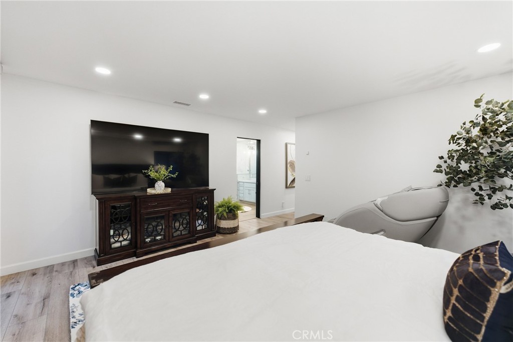 17052 El Cajon Avenue Property Photo 31