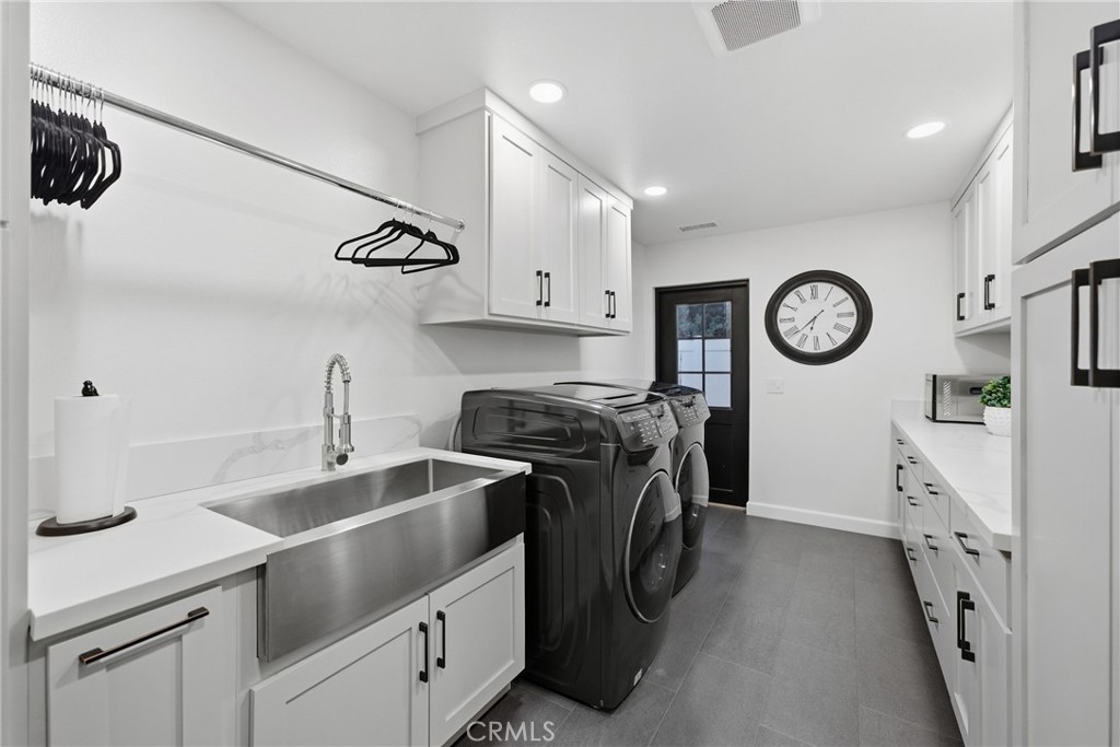 17052 El Cajon Avenue Property Photo 43