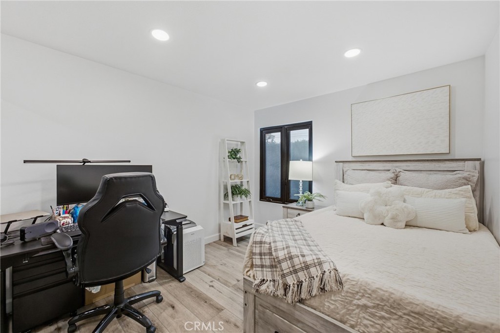 17052 El Cajon Avenue Property Photo 45