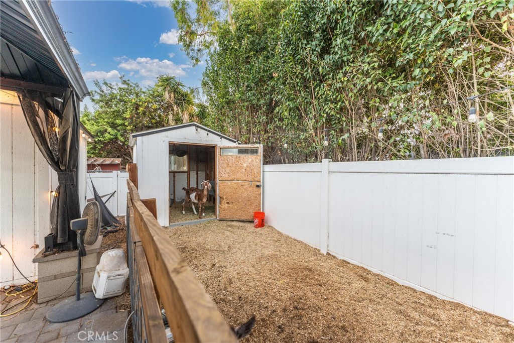 17052 El Cajon Avenue Property Photo 55