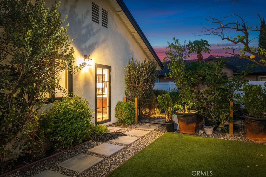 17052 El Cajon Avenue Property Photo 59