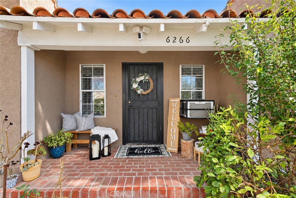 6266 Western Property Photo 3